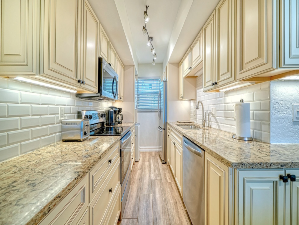 Gulf-Front Townhome with Direct Beach Access in Longboat Key
